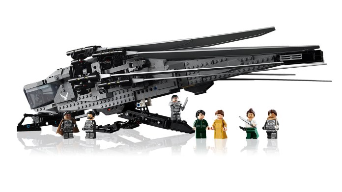 Atreides Royal Ornithopter pela LEGO15