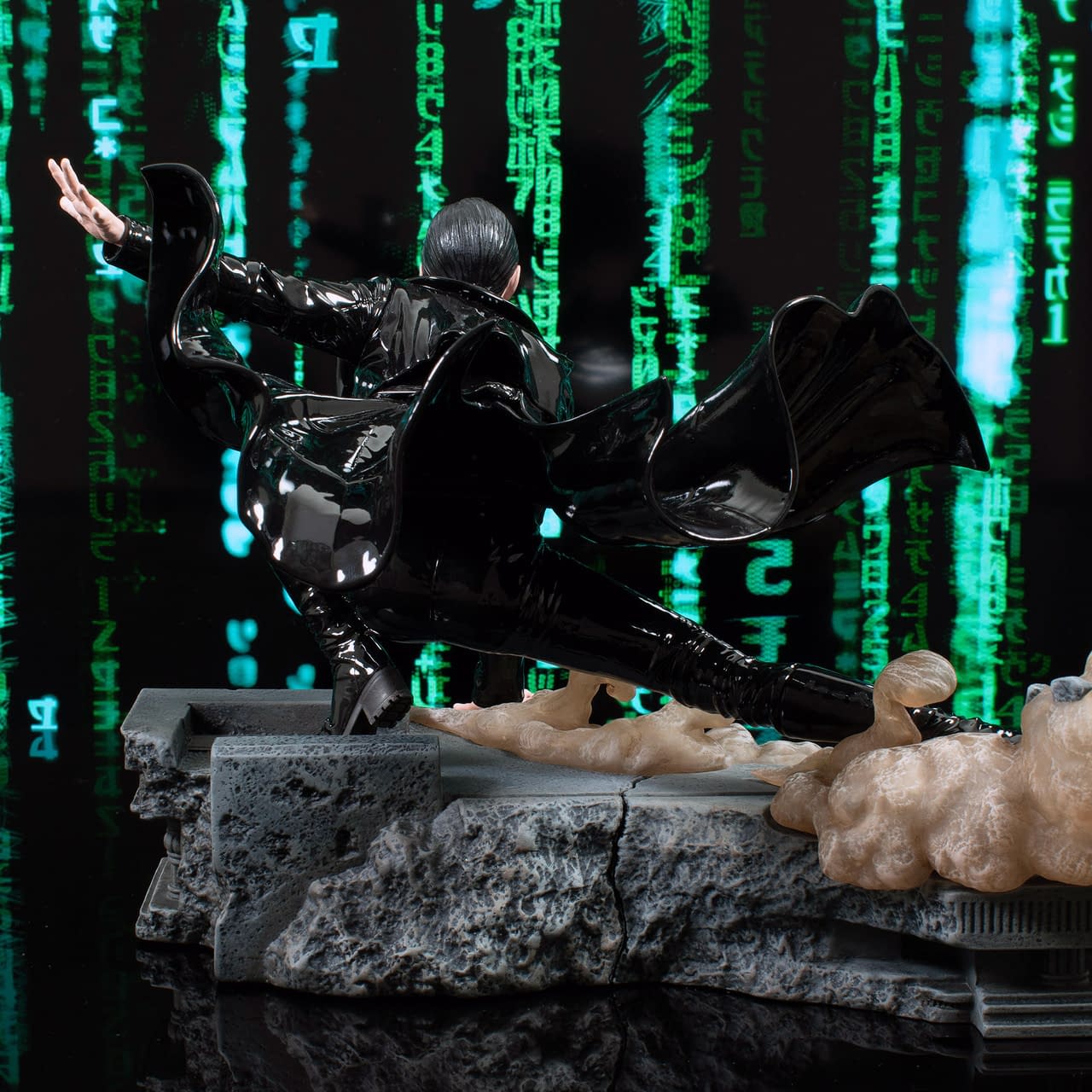 Ninjas Have Arrived with New DST Statues for The Matrix and TMNT 2