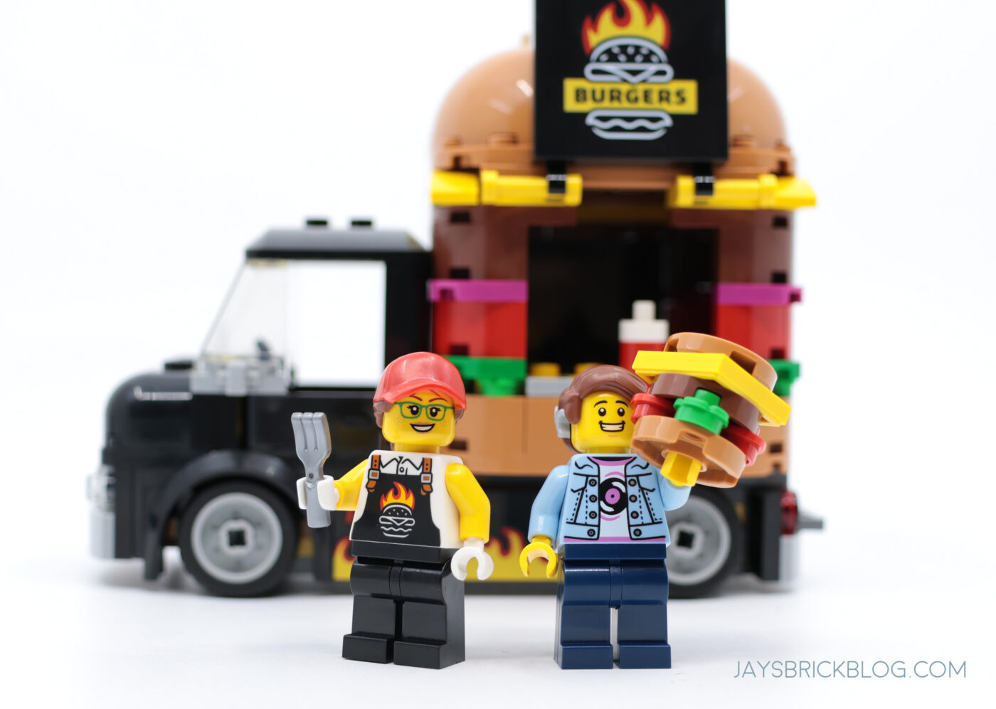 Review: LEGO 60404 Burger Truck2