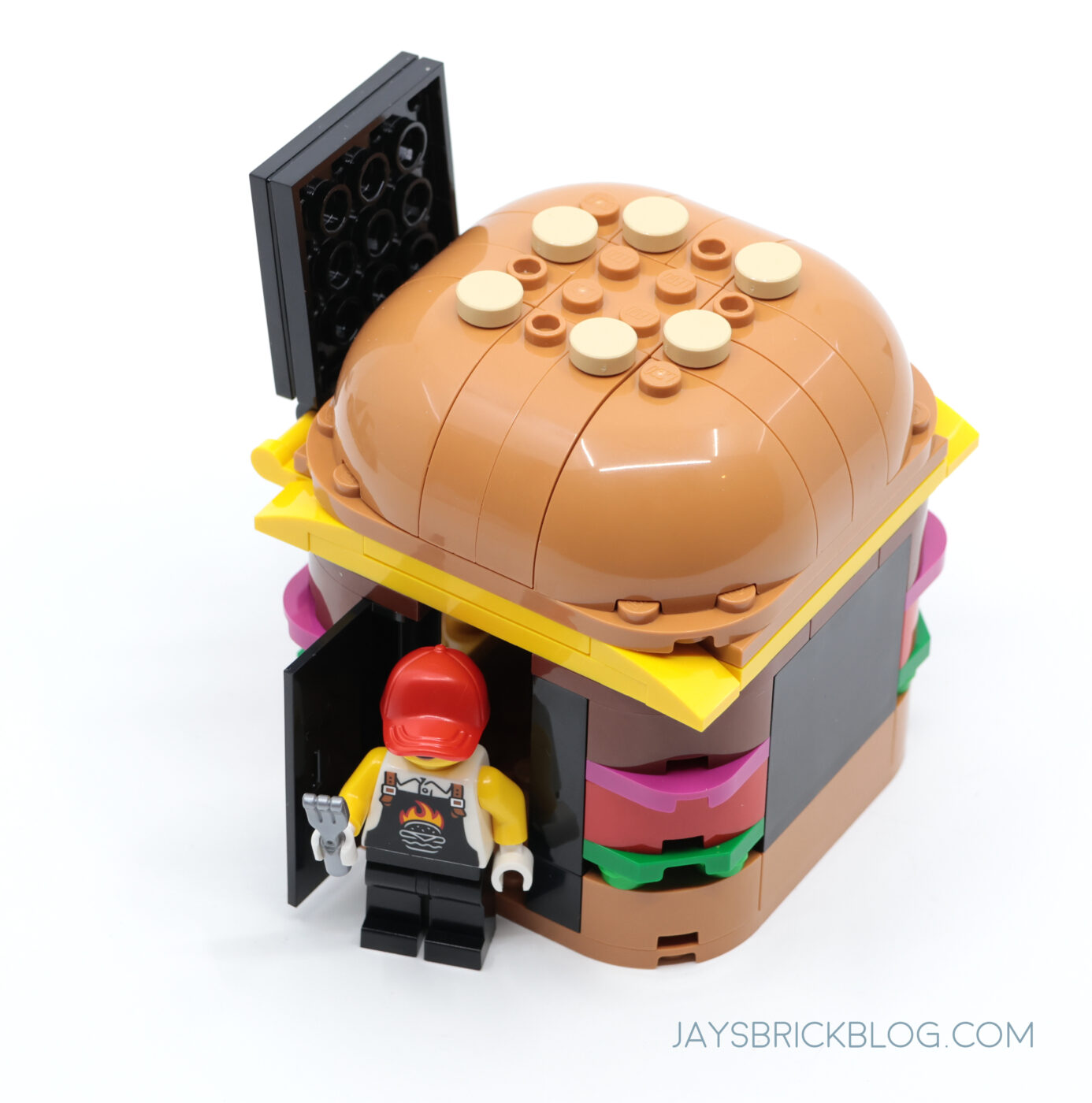 Review: LEGO 60404 Burger Truck11