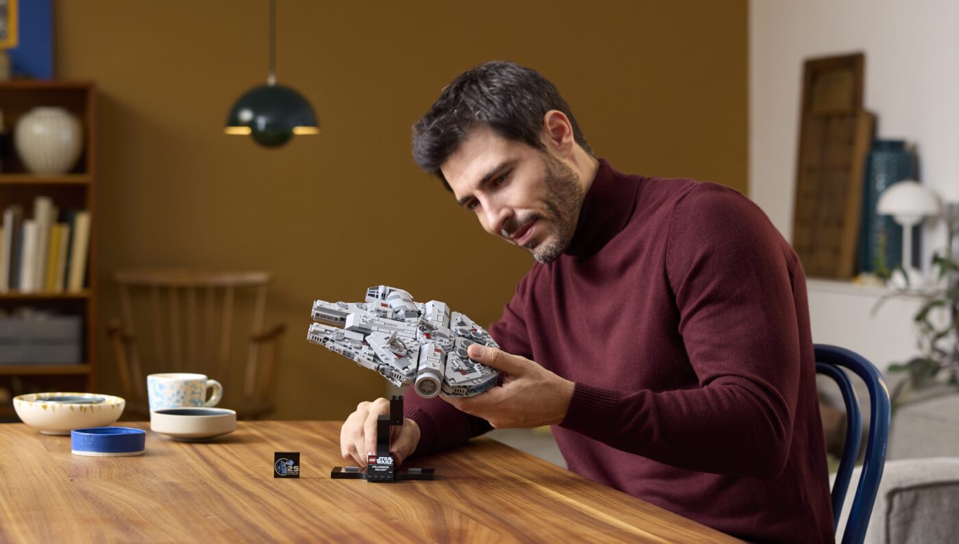 Entire lineup of LEGO Star Wars 25th anniversary set includes midi-scale Millennium Falcon, Tantive IV and the Invisible Hand!12